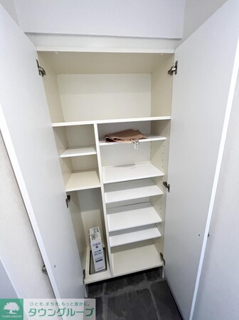 ONE ROOF FLAT TOGOSHIの物件内観写真